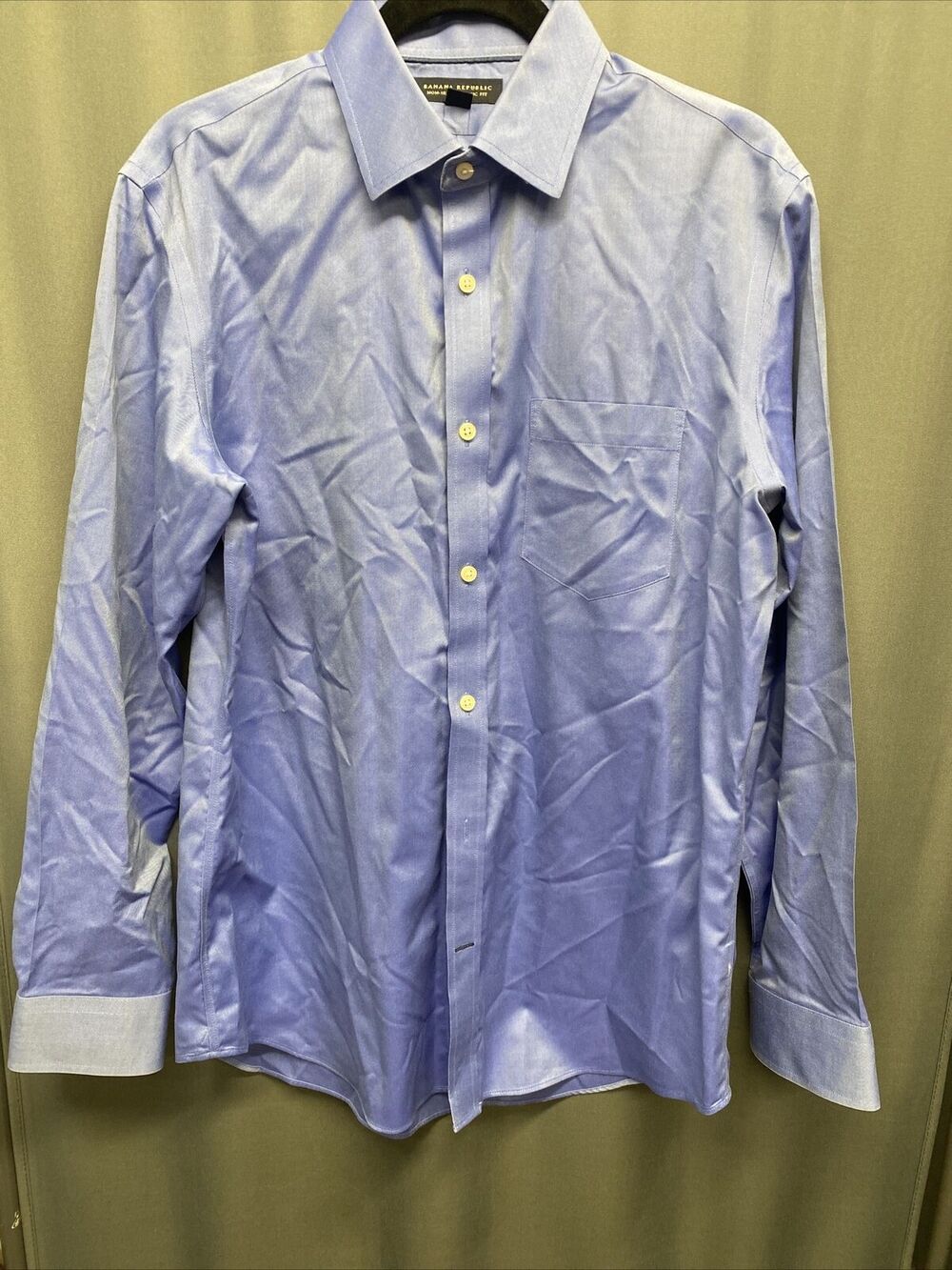 Banana Republic Men’s Non Iron Classic Fit Size M (b28.1)